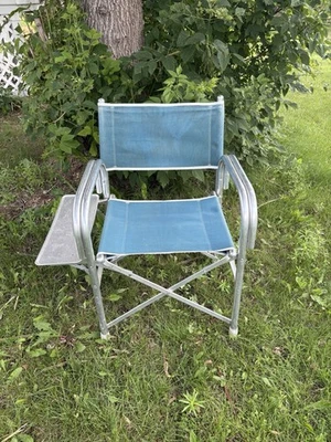 复古中世纪蓝色织物铝框架折叠椅 🔥 — 第 1/4 张图片