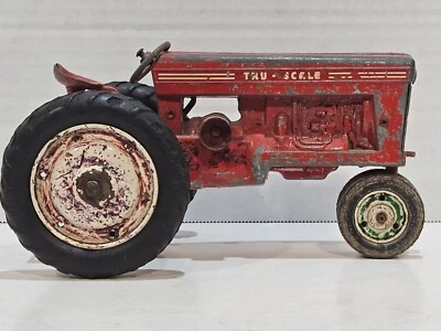 Vintage Tru Scale Farm Tractor  1/16 - Image 1 of 4