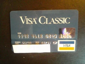 VINTAGE * PREMIER DÉPÔT VISA BANCAIRE NAT'L * RARE CARTE DE CRÉDIT EXPIRÉE. EXPIRÉ 4/91 - Photo 1/2