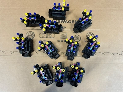 AUDI VW PORSCHE BENTLEY AIR SUSPENSION VALVE UNIT 4M0616013A-4M0616013B NEW - Image 1 of 4