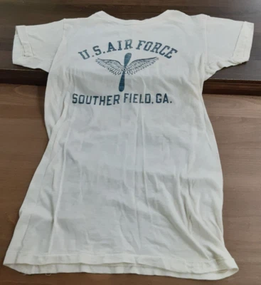 Vintage 1940s WW2 Souther Field Georgia U.S. Air Force T-Shirt Foto 1 de 4