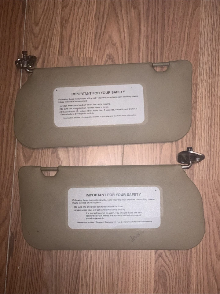 Parasoles de vinilo tostado Ford Escort Hatchback Pony GT 1ª generación LH RH 88 89 90 Foto 1 de 4