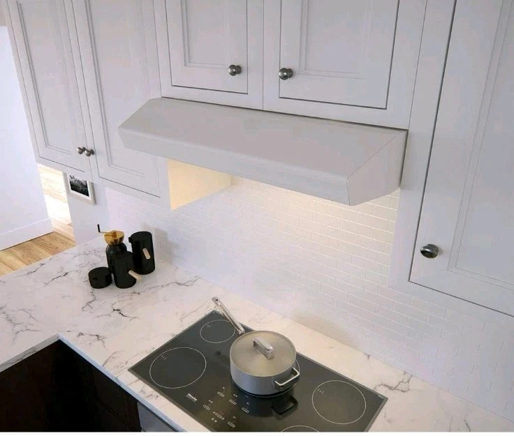 Zephyr AK1136BW Breeze I Series 36 In Under Cabinet Range Hood 250 CFM Blower  - Image 1 of 3