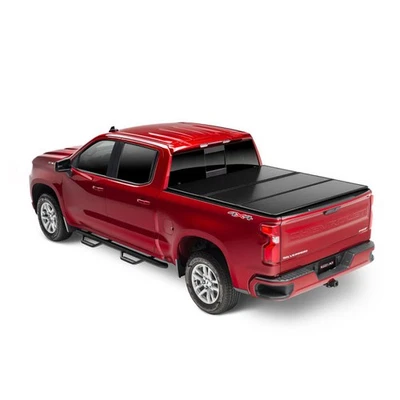 Rugged Liner HC-C6719 Premium Hard Folding Cover for Silverado, Sierra 6' 7" Bed - Imagem 1 de 4