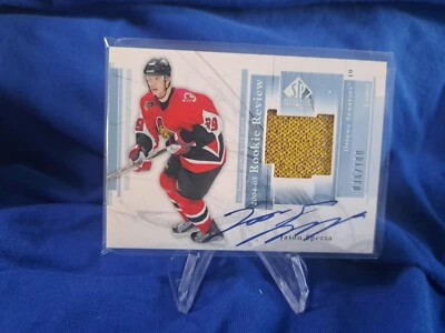 2004-05 SP Authentic Rookie Review /100 Jason Spezza #RR-SP Patch Auto - Image 1 of 2