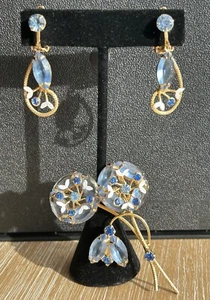 Vintage Estate Juliana Open Back Rhinestone Brooch Earrings Set Blue Flower    E - Picture 1 of 12