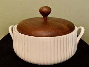 Ernest Sohn Creations White Ribbed Casserole Dish with Handles - Wooden Lid - Picture 1 of 6