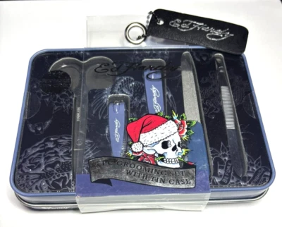 Ed Hardy Juego de 5 piezas de aseo con estuche de hojalata Cortaúñas Accesorios Kit de herramientas, Azul Foto 1 de 2