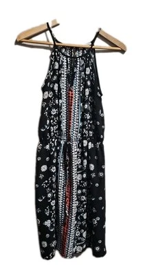 Charlotte Russe 黑色花卉背心裙,尺寸 S — 第 1/4 张图片