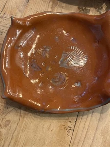 Vintage Studio Art Pottery Terracotta Plate Embossed W/ Shells Rolled Edge-10” - Picture 1 of 12
