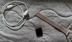 Apple Watch Series 3 - 38mm GPS Rose Gold - Zdjęcie 1 z 7