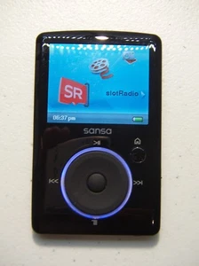 SanDisk Sansa Fuze (4GB) Digital Media MP3 Player Black. Works great, Great cond - Picture 1 of 4
