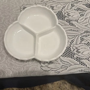 Fenton MILK GLASS HOBNAIL Divided Dish White Vintage Dinnerware Candy Dish - Picture 1 of 7