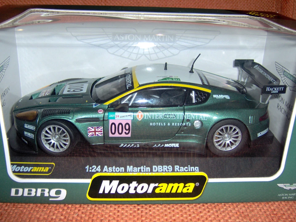 Aston Martin DBR9 Racing Cararama Motorama 1:24 - Immagine 1 di 1