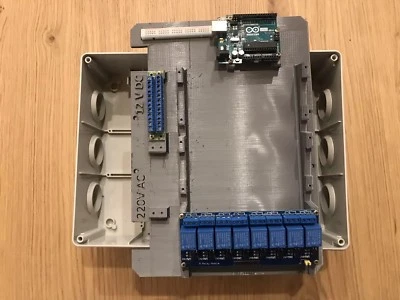 Placca Personalizzate Supporto Shield Elettronica Arduino Relè Scatola Cablaggi - Immagine 1 di 4