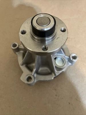 Водяной насос для Ford F-150 F-250 F-350 Lobo E-150 E-250 4,6 л 5,4 л V8 F6ZZ8501BE - Изображение 1 из 3