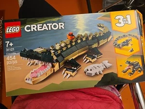LEGO Creator 3-in-1 Crocodile Building Set (31121) MISB - Picture 1 of 2