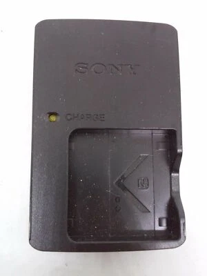 Cargador de batería Sony BC-CSNB 4.2V 0.25A Foto 1 de 4