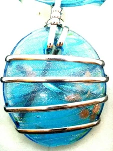 Gold and Silver Round Blown Glass Pendant Necklace on Lacing - Imagen 1 de 12