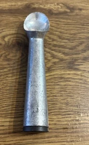 Vintage Aluminium Eisportionierer, Markenlos Größe 20 Löffel wie ein Baller! - Bild 1 von 4