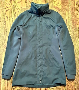 Lululemon Like A Glove Jacke Gr. 4 versteckte Kapuze wasserabweisend grün - Bild 1 von 4
