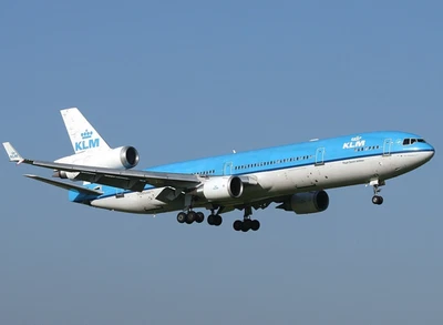 McDonnell Douglas MD-11 Jet Airplane Model Trijet MD11 Kit O HO N Z Scale White! - Image 1 of 4