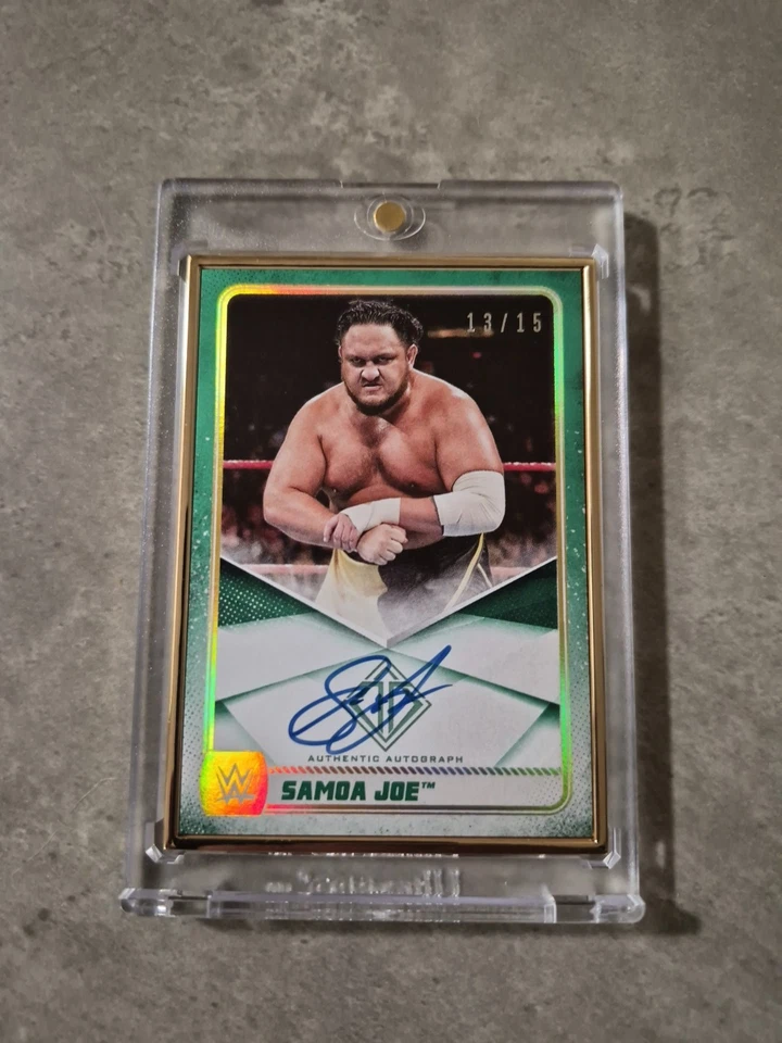 2020 Topps WWE Transcendent Auto SAMOA JOE Gold Framed 13/15 AUTOGRAPH GREEN - Image 1 of 4