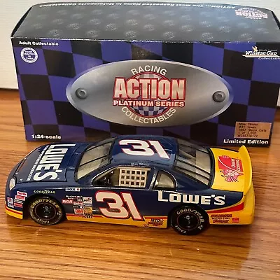 1997 Action Mike Skinner Lowes Chevy Monte Carlo 1:24 NASCAR Limited Edition - Image 1 of 4