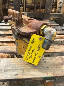 CAT D4H Crawler Dozer Piston Hydraulic Pump - Part No. 9T4104 - Picture 1 of 8
