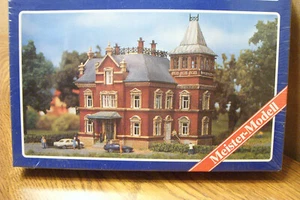 POLA Unternehmervilla Building Kit # N 259 - N Scale - Picture 1 of 2