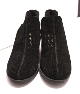 CROWN VINTAGE Black TABBY Mesh uppers Size 7M - Picture 1 of 7
