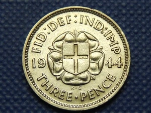 1944 George VI Three Pence coin EF - Picture 1 of 2