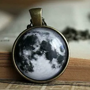 BW Full Moon, Solar System, Photo Glass Dome Necklace Pendant Jewelry Gift - Picture 1 of 4