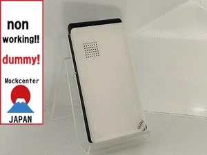 【Factice !】 TOSHIBA W61T (couleur blanc) au-japon téléphone portable qui ne fonctionne pas - Photo 1 sur 3