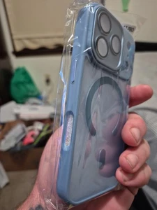 iPhone 17 Pro Magsafe Case Glacier Blue - Bild 1 von 4