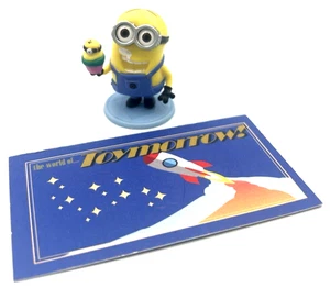 Minions Despicable Me - Minion w/ Cupcake - 1.5" Minifigure PVC Figure - Picture 1 of 1