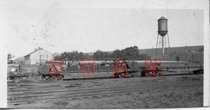 3D834 VERY SMALL RP 1940s CHICAGO GREAT WESTERN RAILROAD MofW CAR WHAT @ OELWEIN - Picture 1 of 1