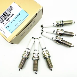 6 candele originali Volkswagen 06M905606F per Audi A4 A6 Q5 VW Touareg Porsche - Foto 1 di 6