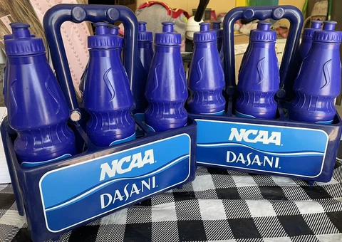 Vintage NCAA Dasani Water Bottles/Carrier Plastic Blue & White Game Used VG Cond Cover