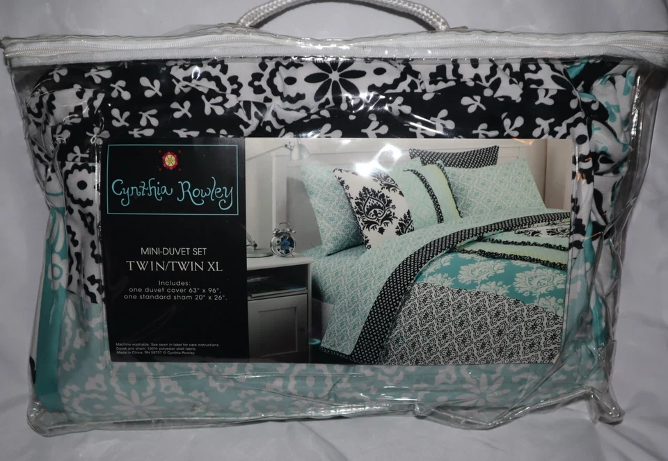 Edredón Cynthia Rowley Twin/Twin XL y retazos simulados verde azulado blanco y negro reversible Foto 1 de 4