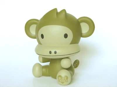 Toy2r Baby Qee macaco verde BLUE CROSS EDITION 5 polegadas Kidrobot 2004 Dunny - Imagem 1 de 3