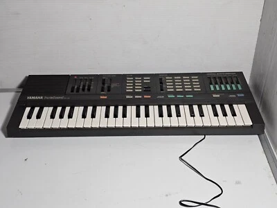 СИНТЕЗАТОР ЭЛЕКТРОННОЙ КЛАВИАТУРЫ YAMAHA PORTASOUND PSS-360 ПОЛНОСТЬЮ РАБОЧИЙ. Как новый - Изображение 1 из 4