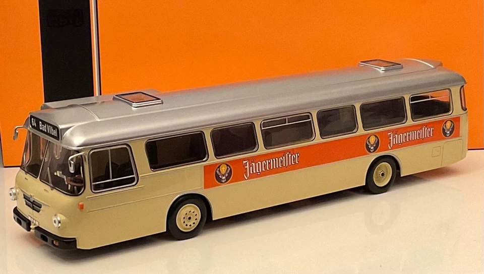 Pullman Bussing Senator 12D Jagermeister Autobus 1964 1/43 IXO - Immagine 1 di 4