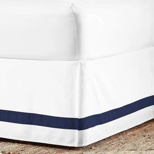 Falda de cama Everhome Emory Hotel Border California King blanca azul marino a medida 15 gotas - Imagen 1 de 11