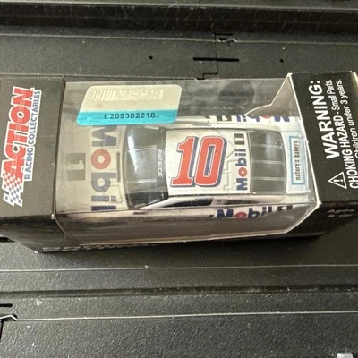 2016 Danica Patrick #10 MOBIL 1 Chevy SS ACTION 1/64 SCALE Diecast - Image 1 of 4