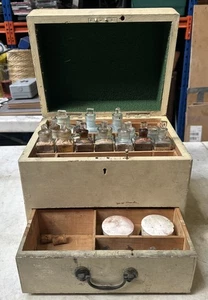 Antique Medicine Chest Apothecary Box - Bild 1 von 23