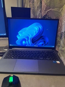 SAMSUNG Galaxy Book4, 15.6'', Intel Core i5, 8Go RAM, 256Go - Afbeelding 1 van 6