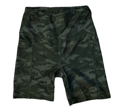 WWE Tapout女式压缩短裤中号黑色迷彩官方商品 — 第 1/4 张图片