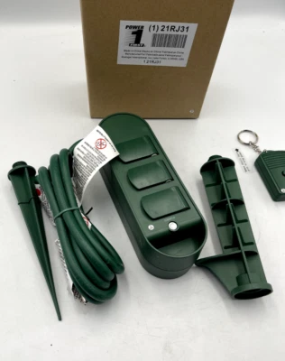 Power First 21RJ31 14AWG AC Remote Control 3 Outlet Power Stake 120V - Image 1 of 4