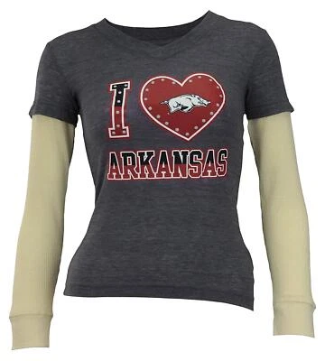 Camiseta Outerstuff NCAA Jóvenes Niñas Arkansas Razorbacks Manga Larga, Gris Foto 1 de 2